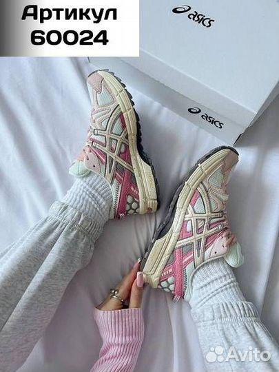 Кроссовки asics