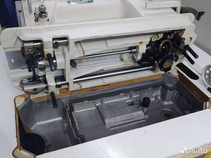 Швейная машина Siruba L818D-H1, смазка автомат