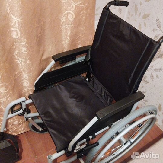 Инвалидная коляска новая