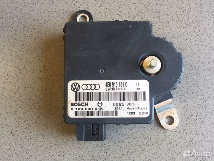 Блок акб контроля Audi A8 Ауди А8