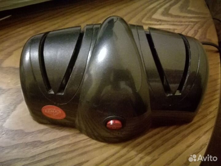 Ножеточка электрическая Smile KS804