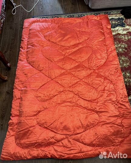 Пуховое одеяло