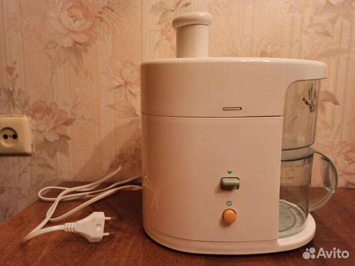 Соковыжималка Philips HR 2823