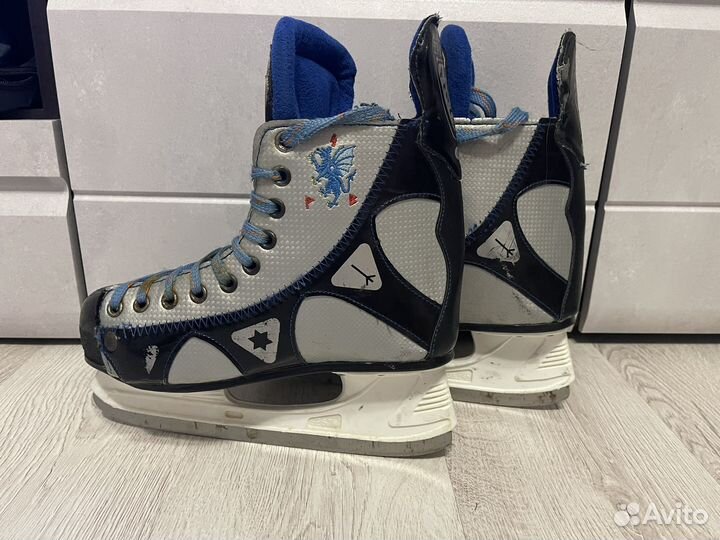 Коньки хоккейные 39 размер