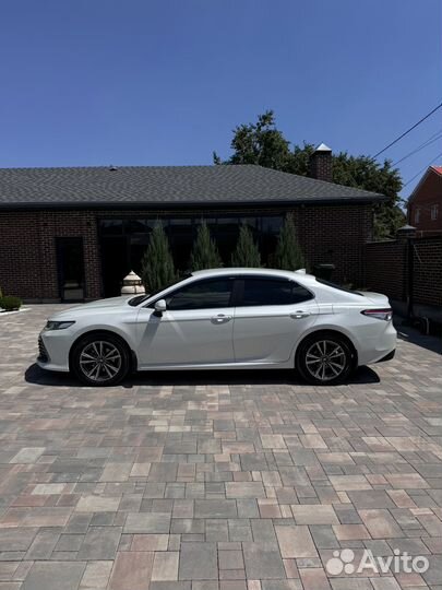 Toyota Camry 2.5 AT, 2021, 100 000 км