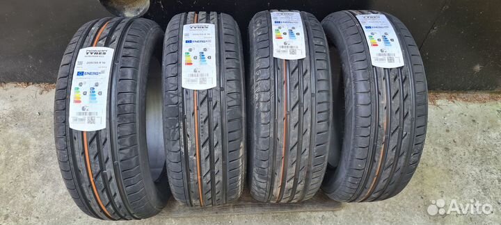 Nokian Tyres Nordman SZ2 215/55 R17