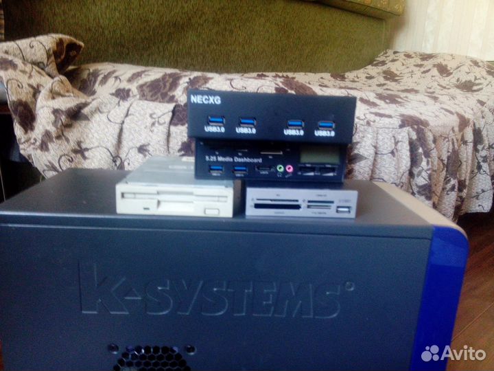 Флоппи привод и Картридер