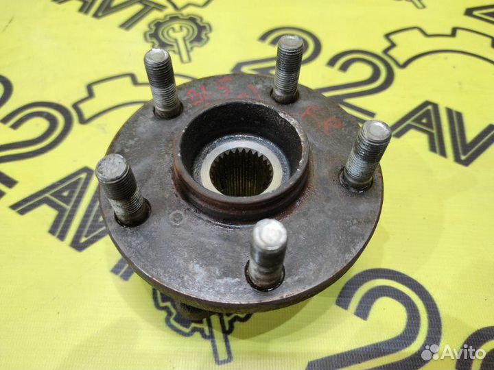 Ступица передняя правая Subaru Legacy BL5 EJ20X