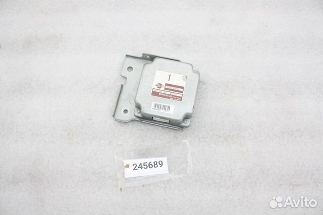 Блок управления 4wd Nissan X-Trail NT30 QR20-DE 41