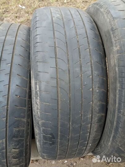 Bridgestone Dueler H/P 235/55 R20