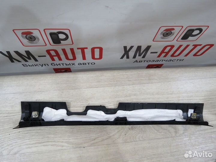 Накладка порога передняя левая Kia Sportage 4