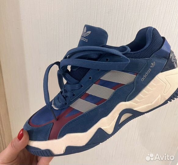 Кроссовки adidas