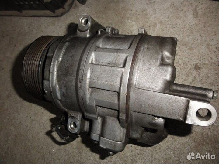 Компрессор кондиционера с электромуфтой Bmw X5 E70