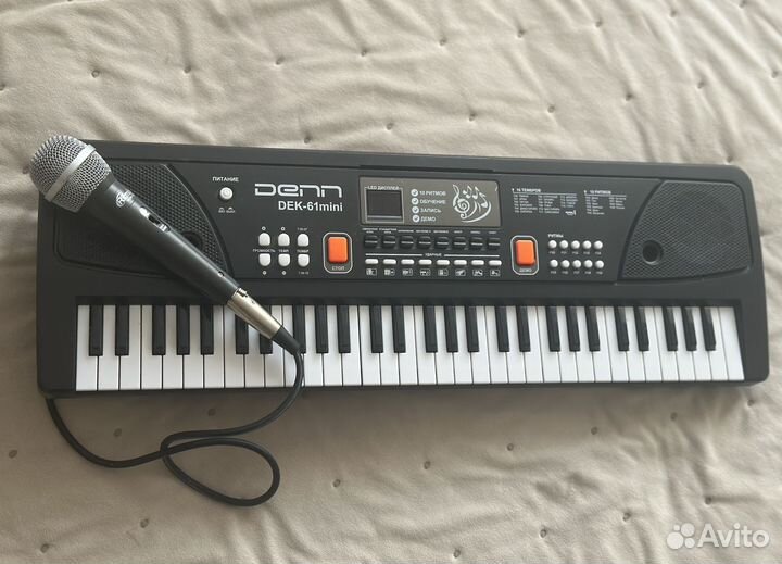Детский синтезатор с микрофоном Denn DEK61 mini