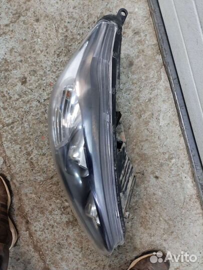Kia sorento prime фара правая разбита