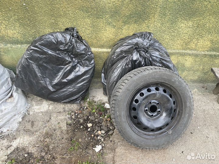 Hankook Winter I'Cept IZ2 185/60 R15
