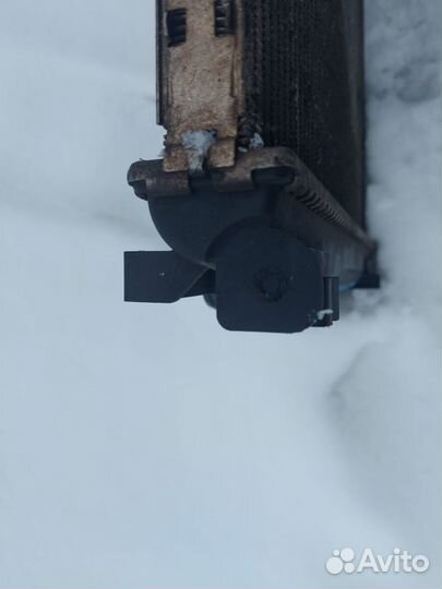 Радиатор двс Nissan Qashqai J10