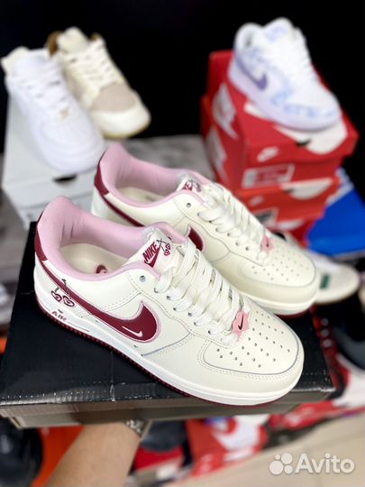 Кроссовки Nike Air Force 1 Valentine's Day