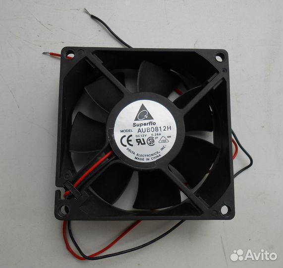 Кулер для компьютера Delta Electronics AUB0812H