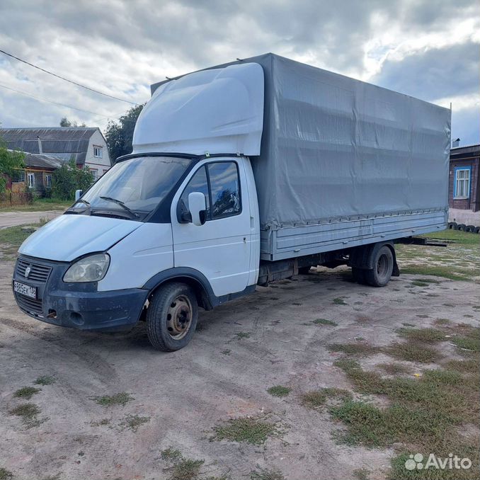 Авито легкие коммерческие. Citroen jumpy 2010. Ford transit 5 тонн. Форд транзит цельнометаллический фургон. Peugeot boxer грузовой.