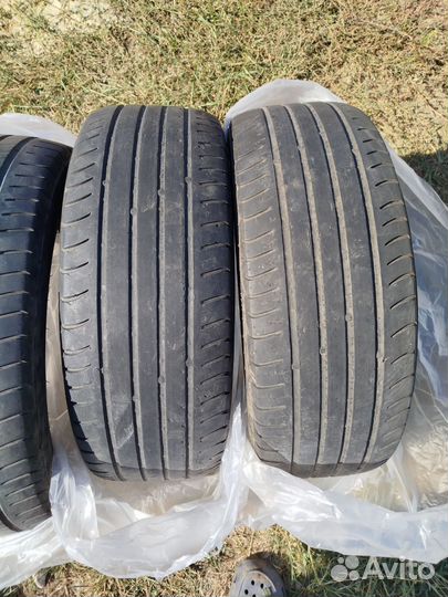 Viatti Strada Asimmetrico 215/55 R17