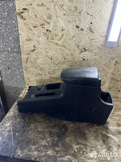 Центральная консоль Toyota Rav4 XA 20