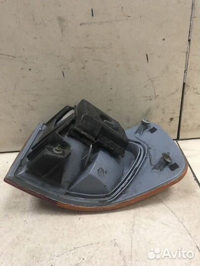 Фонарь наружный левый седан