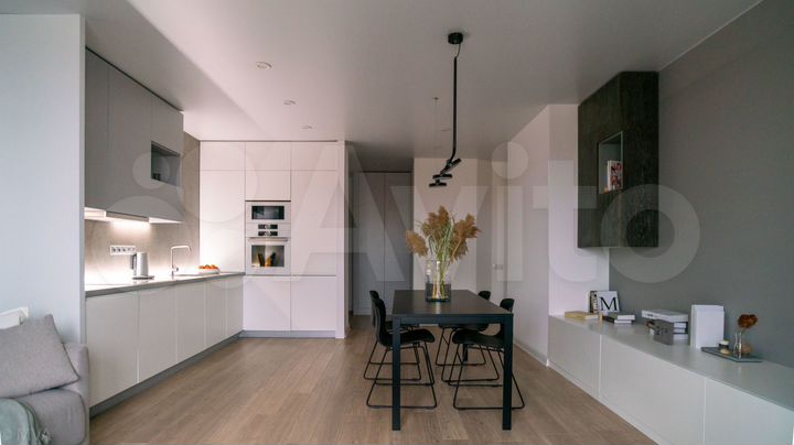 3-к. квартира, 100 м², 9/16 эт.