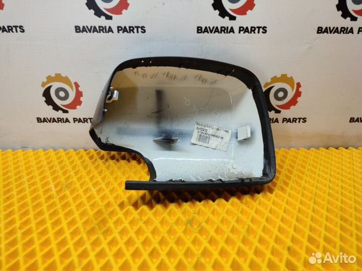 Накладка зеркала правая Bmw X3 E83 2.5 N52 2009
