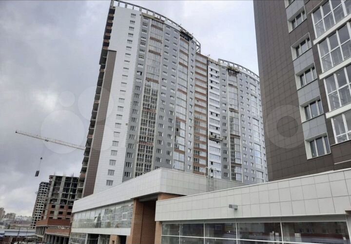 2-к. квартира, 69,8 м², 10/27 эт.