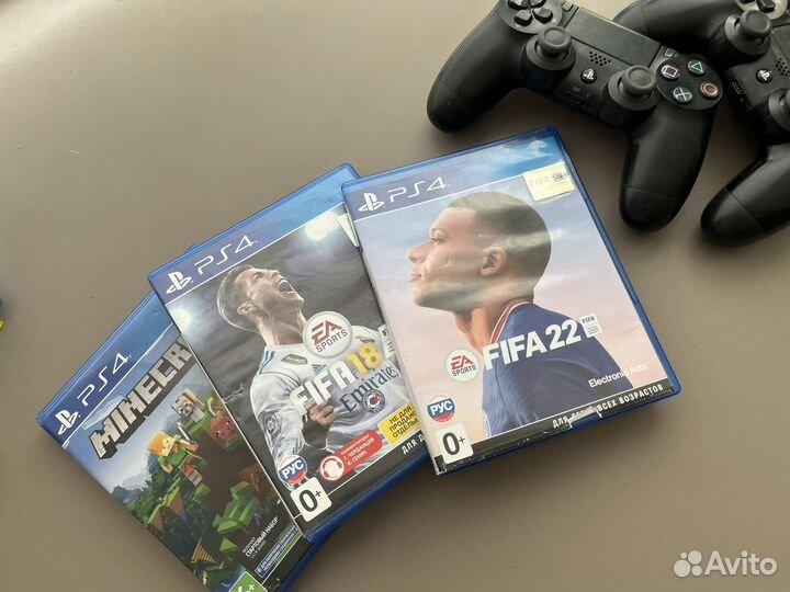 Игровая приставка ps4