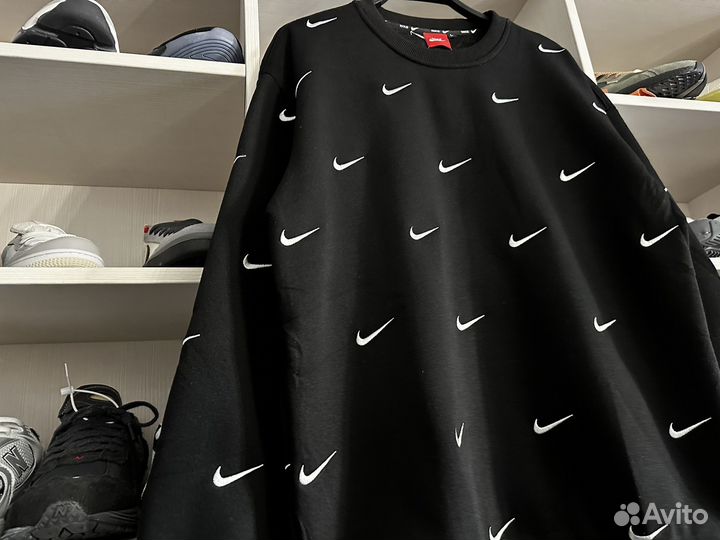 Свитшоты Nike черные