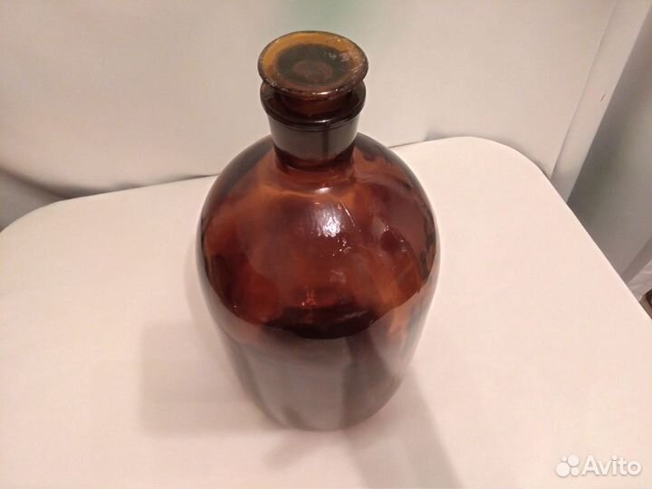 Старинная бутыль из тёмного стекла 5 литров