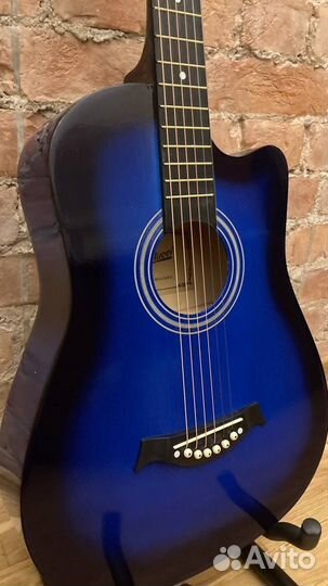Акустическая гитара
