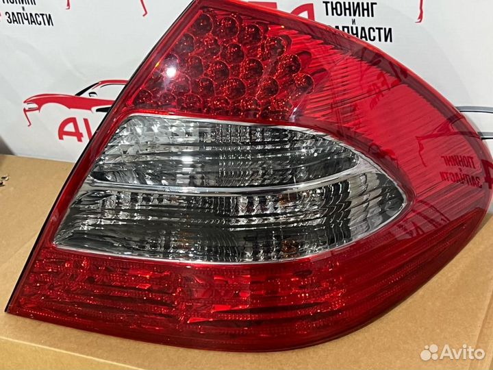 Фонари задние (комплект) Mercedes-Benz E-Класс