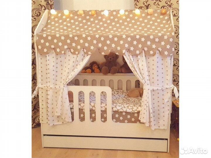 Детская кровать домик в наличии