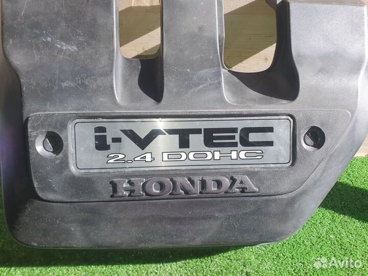 Декоративная крышка двс Honda Elysion