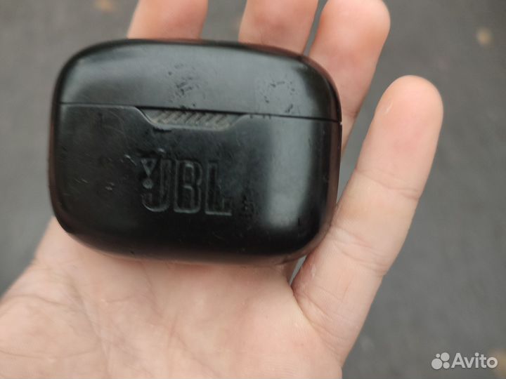 Продаю кейс от наушниках джибиэль