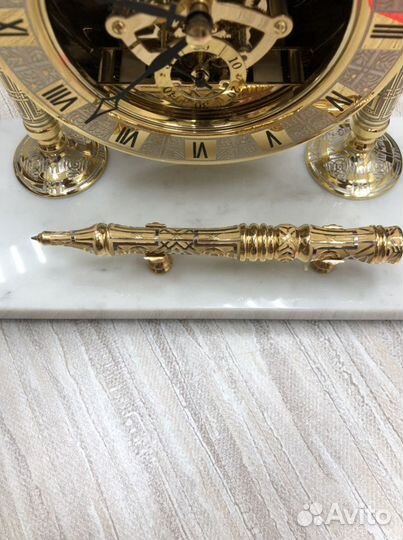 Часы скелетоны настольные