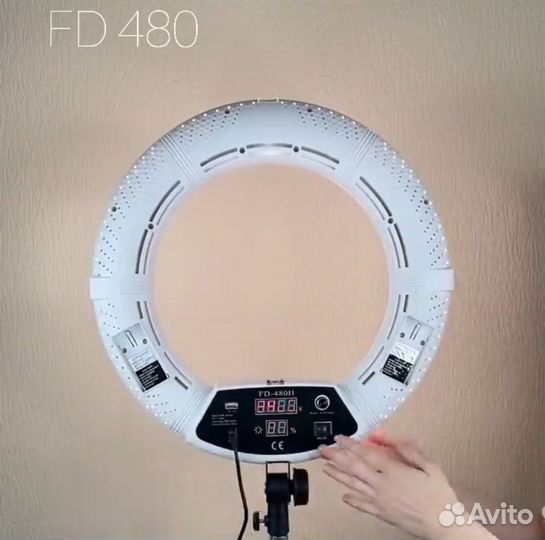 Кольцевая лампа 45 см со штативом