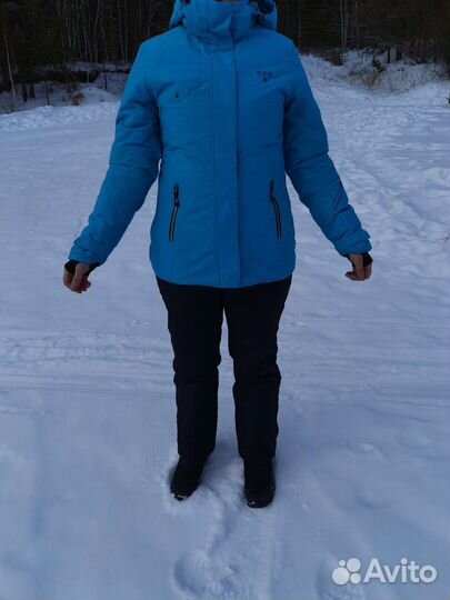 Горнолыжный костюм женский 48 размер