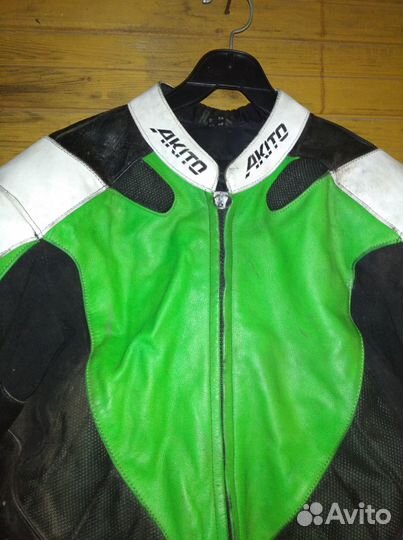Мотокуртка с защитой