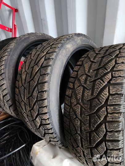 Tigar Winter 225/40 R18