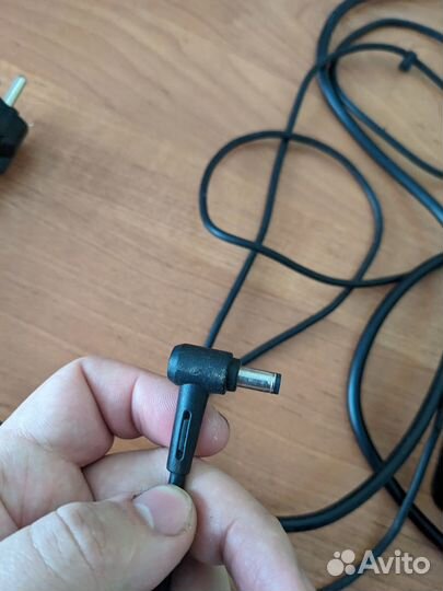 Зарядка блок питания для ноутбука Asus
