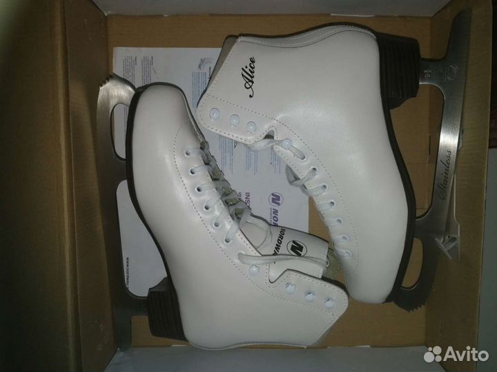 Коньки фигурные размер 38