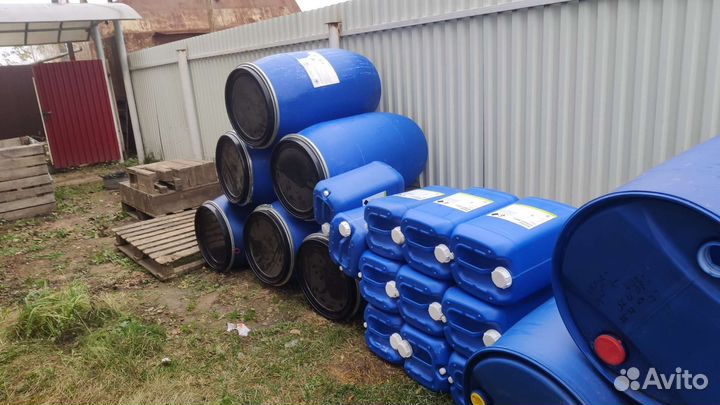 Бочки пластиковые 170и230л и железные 240л крышка