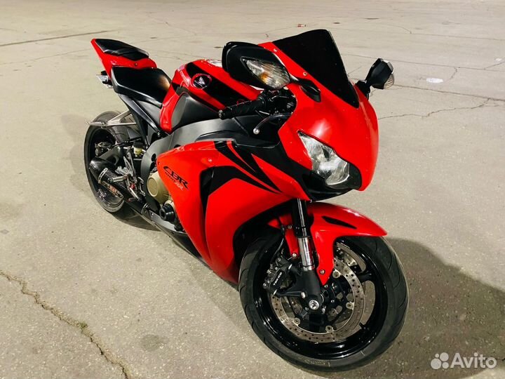 Хонда CBR1000RR