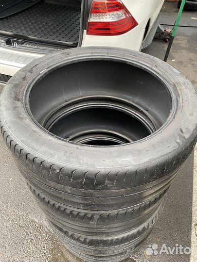 Pirelli P Zero 295/40 R21 111Y