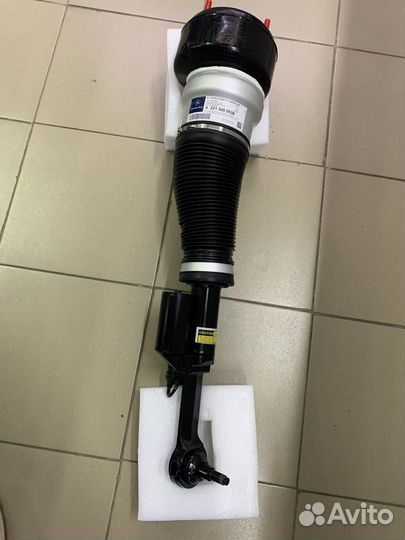 Стойка передняя правая Mercedes S W221 4matic