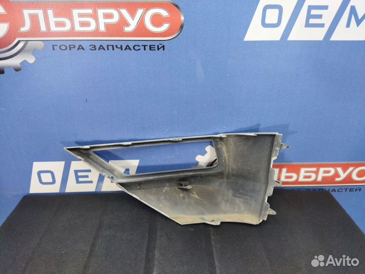 Окантовка птф правая Volkswagen Tiguan 2 2016